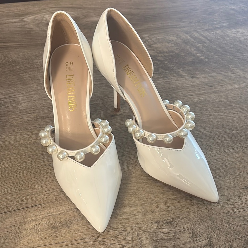 Dream Pairs White Elegant Heels with Pearl Trim